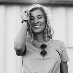 Meet your Posher, Anna